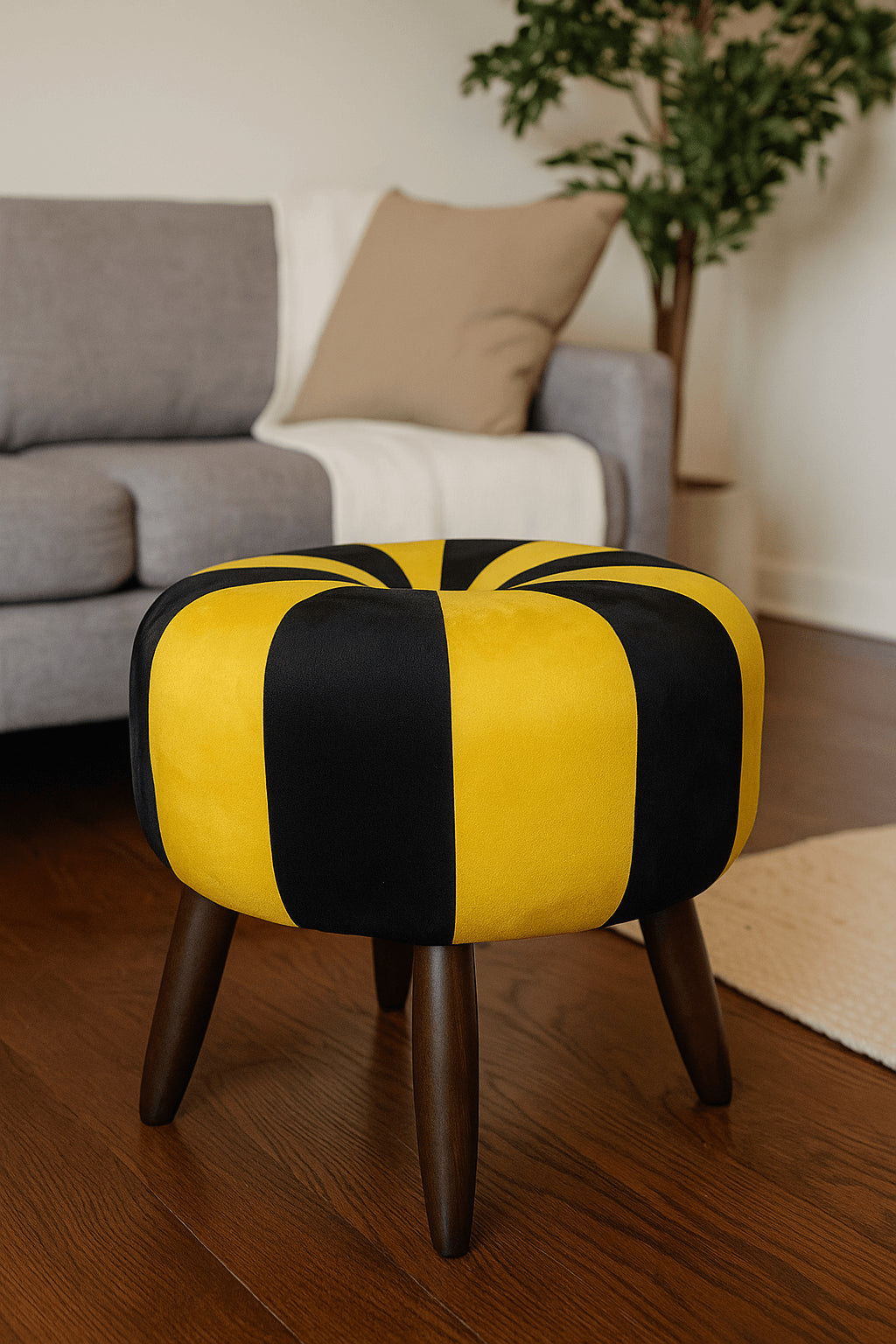 wooden stools price in pakistan