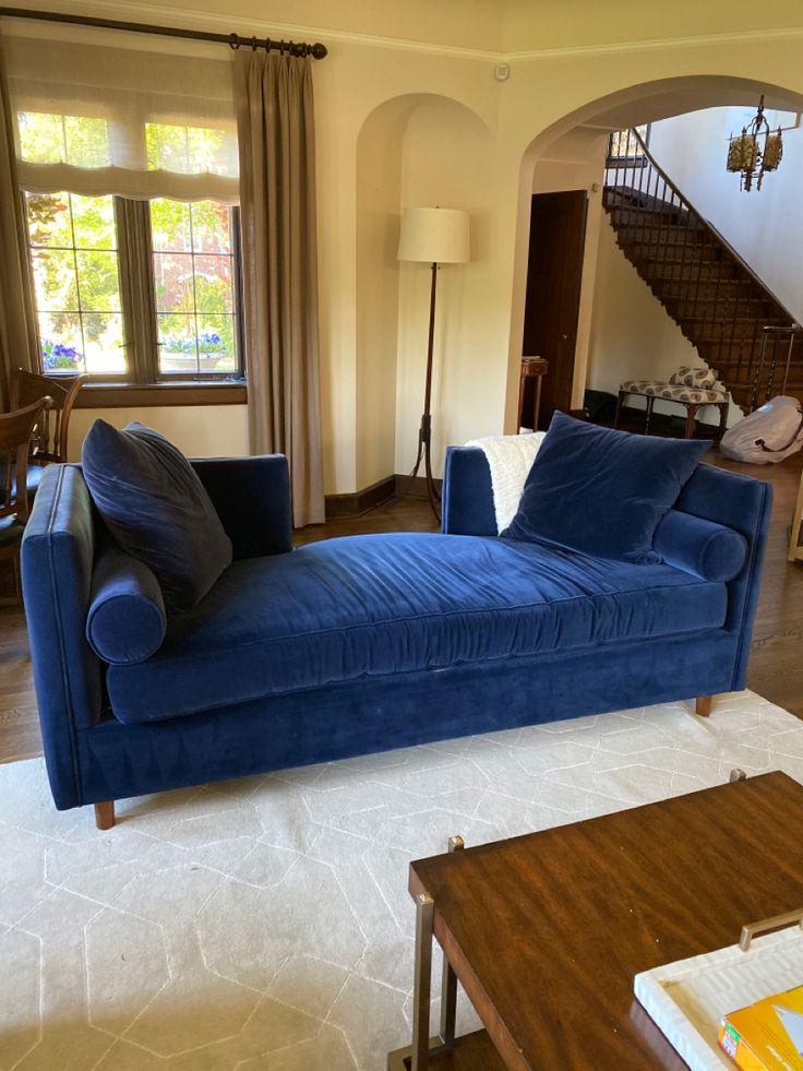 6 Seater Sofa – Luxury Living Room Sofa Set in Pakistan